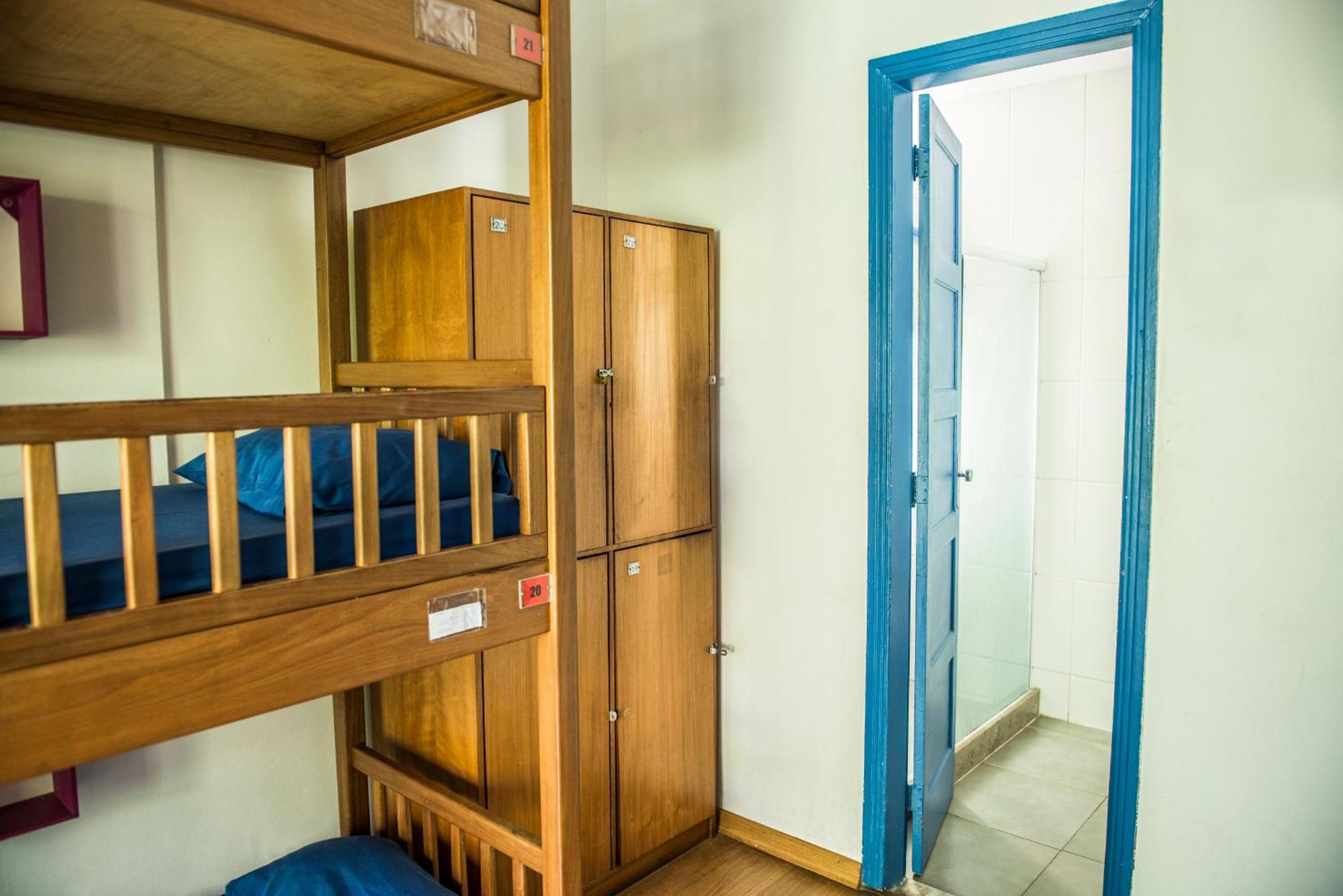 Bed 6-Bed Female Dormitory Room air conditioning