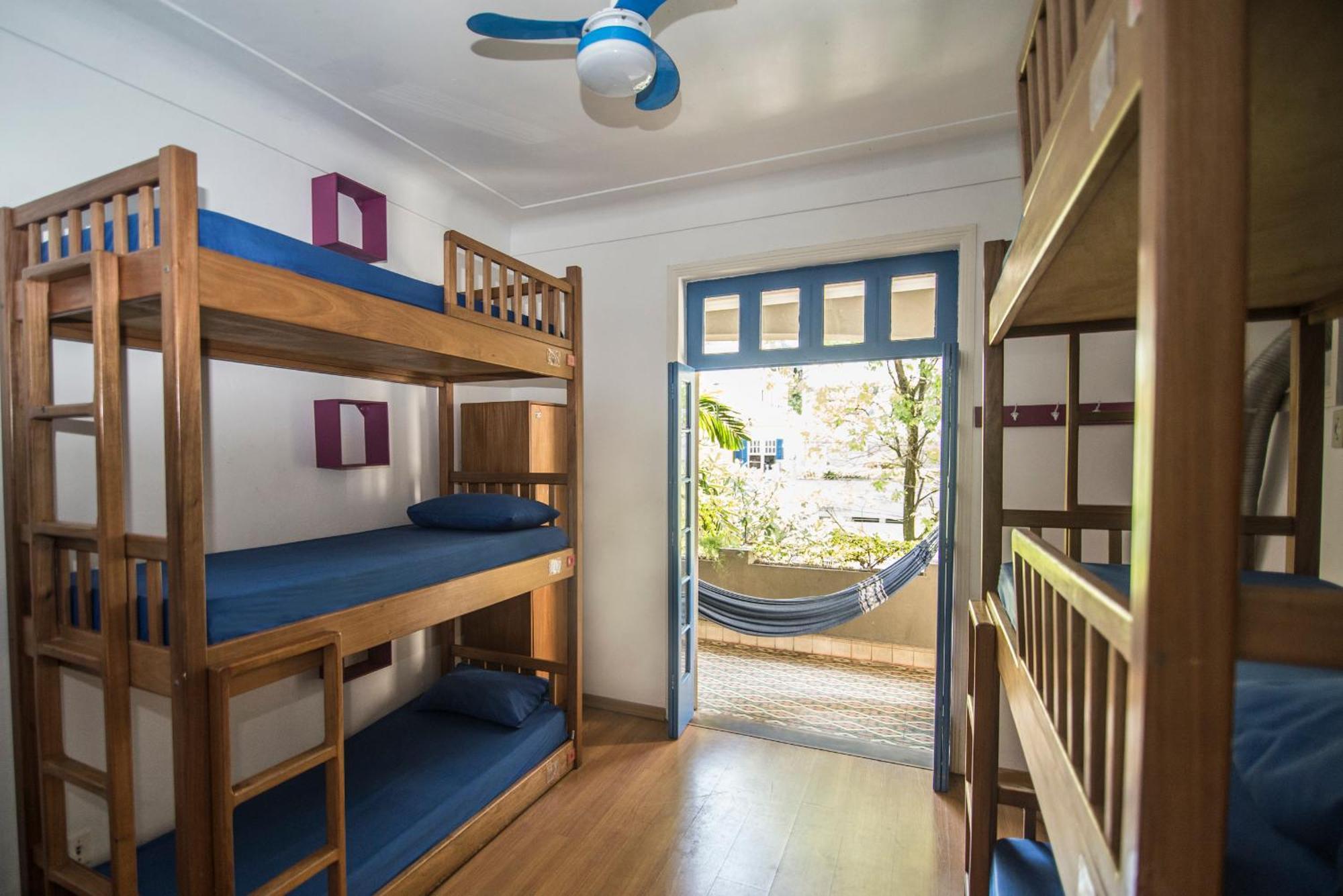 Bed 6-Bed Female Dormitory Room air conditioning